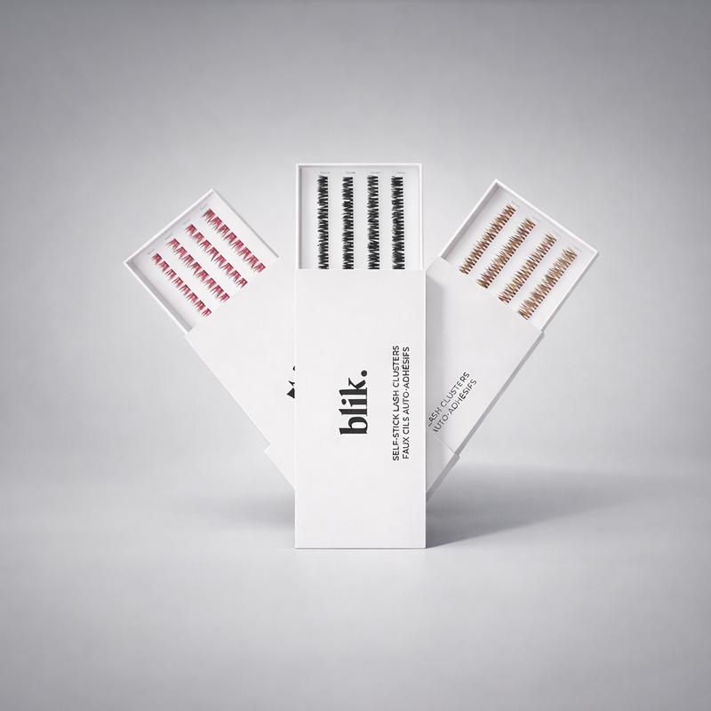 SELF-STICK LASHES